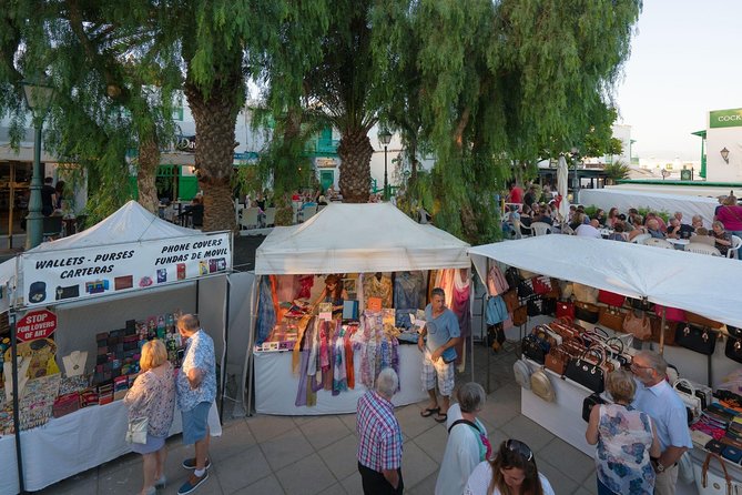 Tour Teguise market + Cesar Manrique Foundation - The Guide’s Role in Enhancing the Experience