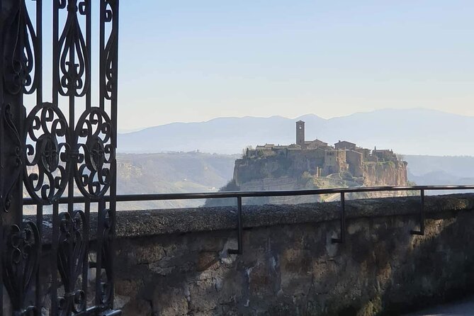 Tour to Civita di Bagnoregio and Bolsena with Panoramic stops - Exploring the Best of Orvietos Surroundings in a Private Tour