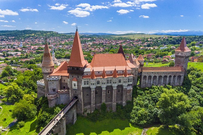 Tour to Corvin Castle in Hunedoara & Alba Iulia - Inclusive Features and Practical Details