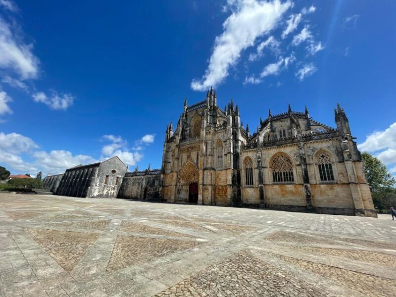 Tour to Fátima, Batalha, Nazaré and Óbidos - Explore Portugal’s Sacred and Historic Sites in a Full-Day Tour