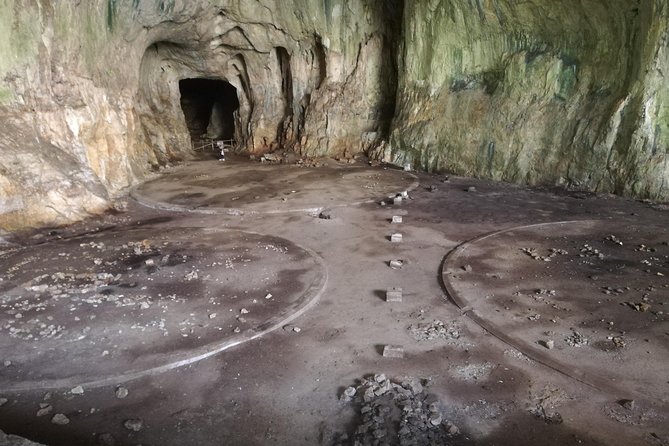 Tour to Lovech, Devetaki cave & Krushuna waterfalls - Key Points