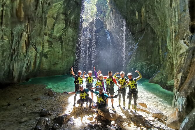 Tour to Matacanes, jumps into the water, rappelling, incredible landscapes - Discover the Adventure of a Lifetime at Matacanes in Mexico