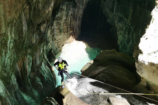 Tour to Matacanes, jumps into the water, rappelling, incredible landscapes - Safety and Equipment: Ensuring Peace of Mind