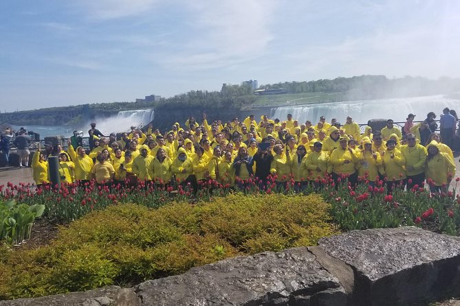 Tour to Niagara Falls with skip the line Cruise - Visiting the Niagara Whirlpool Rapids
