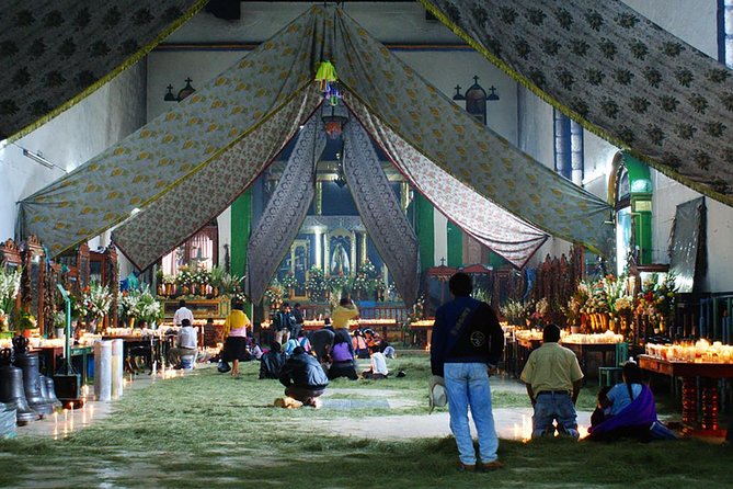 Tour to San Juan Chamula and Zinacantan (Indigenous Peoples) - San Juan Chamula: Visiting the Main Church and Local Customs
