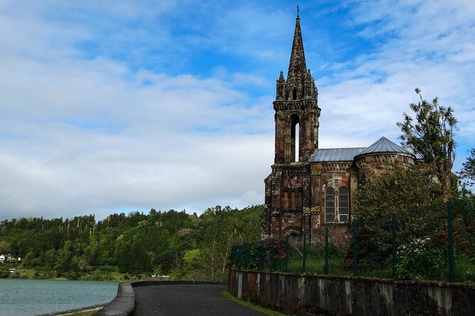 Tour to Sete Cidades, Lagoa do Fogo and Furnas - Exploring São Miguel’s Famous Lakes: Sete Cidades and Lagoa Verde