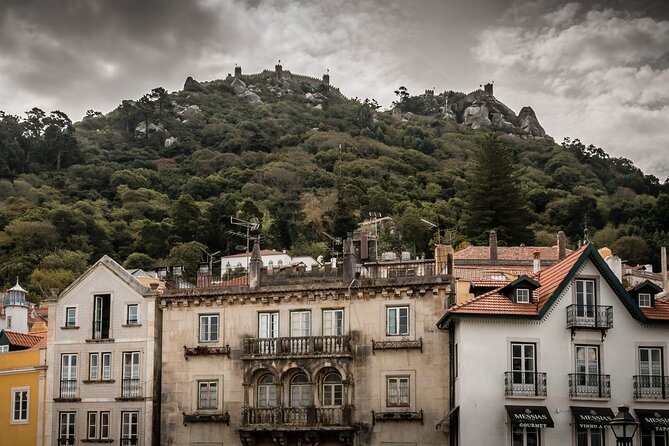 Tour to Sintra, Quinta da Regaleira and Cascais from Lisbon - The Guide’s Role and Tour Pacing