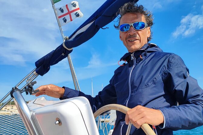 Tour to the islands of the La Maddalena Archipelago by sailing boat - Departure Point and Meeting Times