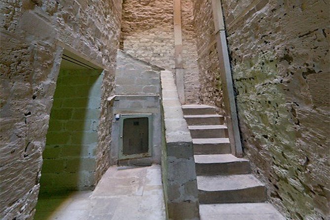 Tour to The Qaitbay Citadel in Alexandria - Exploring the Bibliotheca Alexandrina: Modern Literary Reimagining