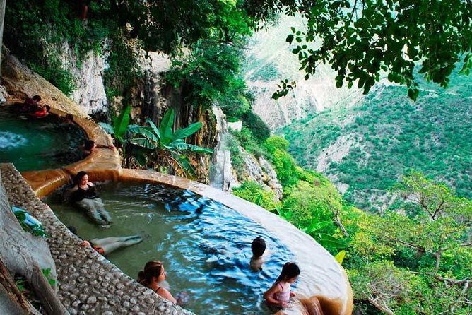 Tour to the Tolantongo Cave, starting from Mexico City - Starting Point and Transportation Logistics in Mexico City