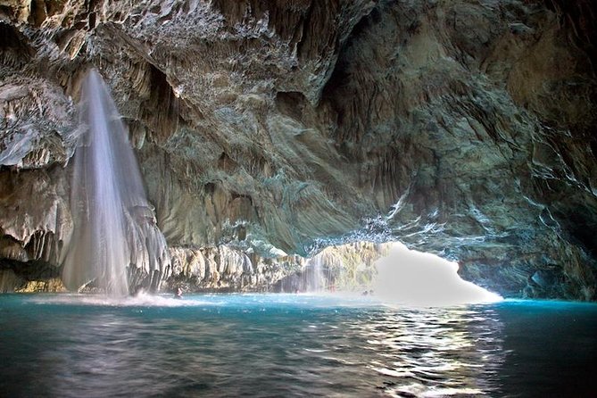 Tour to the Tolantongo Cave, starting from Mexico City - Highlights of the Hot Springs and Waterfalls