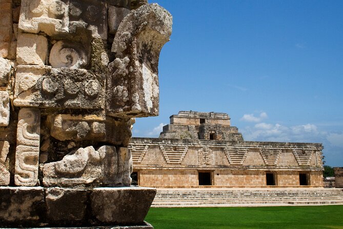Tour to Uxmal Kabah and Chocolate Museum from Mérida - Lunch at Halach Huinic: Tasting Local Flavors