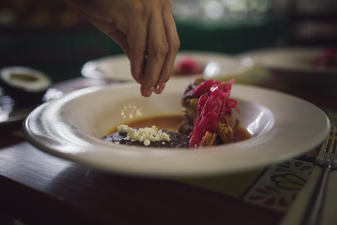 Tour Valladolid All Inclusive - Dining at Mesón del Marqués