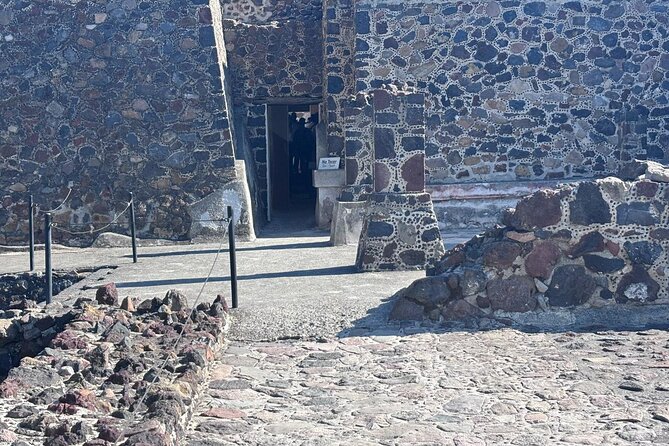 Tour with an expert archaeologist in Teotihuacan - Timing, Pacing, and Booking