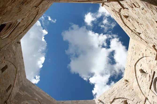 Tour with transfer from Bari to Castel del Monte - Explore Castel del Monte with Comfort and Convenience from Bari