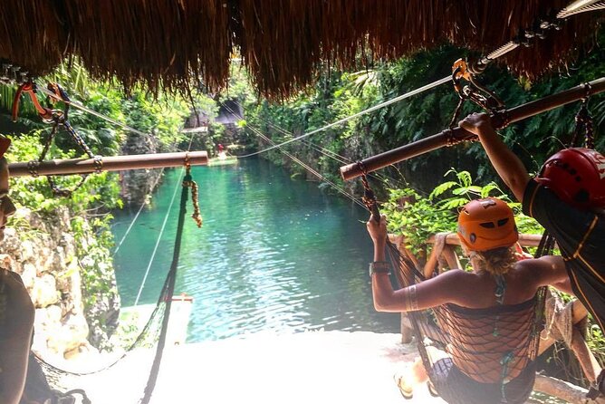 Tour Xplor Day - Live an Extreme Adventure - Jungle Exploration with Amphibious Vehicles