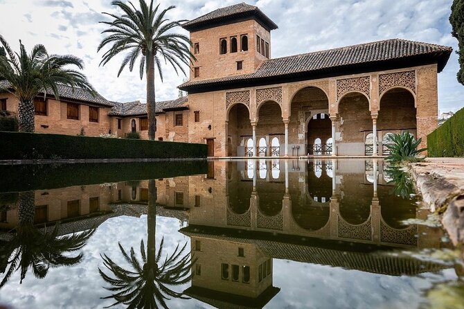 Tours Alhambra Tickets with Tour Guide - Key Points