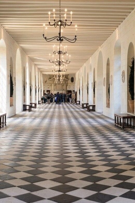 Tours/Amboise: Private Chambord and Chenonceau Chateau Tour - Practical Details: Logistics, Group Size, and What’s Included