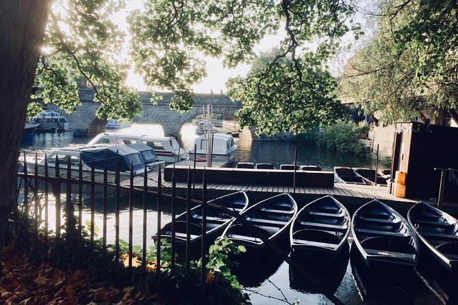 Tours of Oxford private walking tours for the Discerning Traveler - Walking Through Oxford’s Medieval Old Town