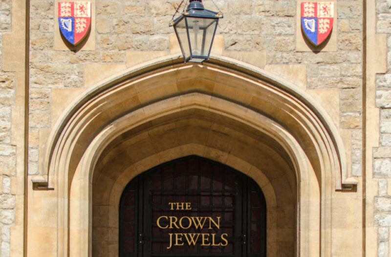 Tower of London and Tower Bridge Private Tour - Practical Details and Accessibility