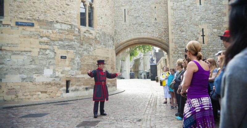Tower of London Early Access & Beefeater Opening Ceremony - Key Points