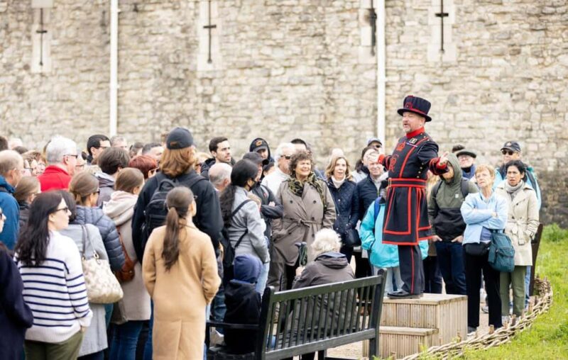 Tower of London Early Access & Beefeater Opening Ceremony - Discover the Unique Experience of VIP Early Entry at the Tower of London