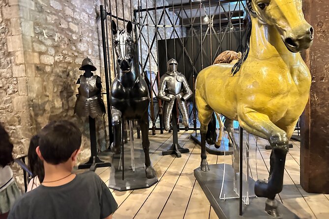Tower of London for kids & families Private Guided Tour with pre-booked Tickets - The Role of a Kid-Friendly Blue Badge Guide