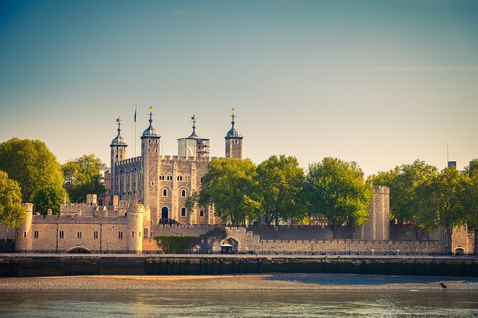 Tower of London Fully Guided Private Tour - Key Points
