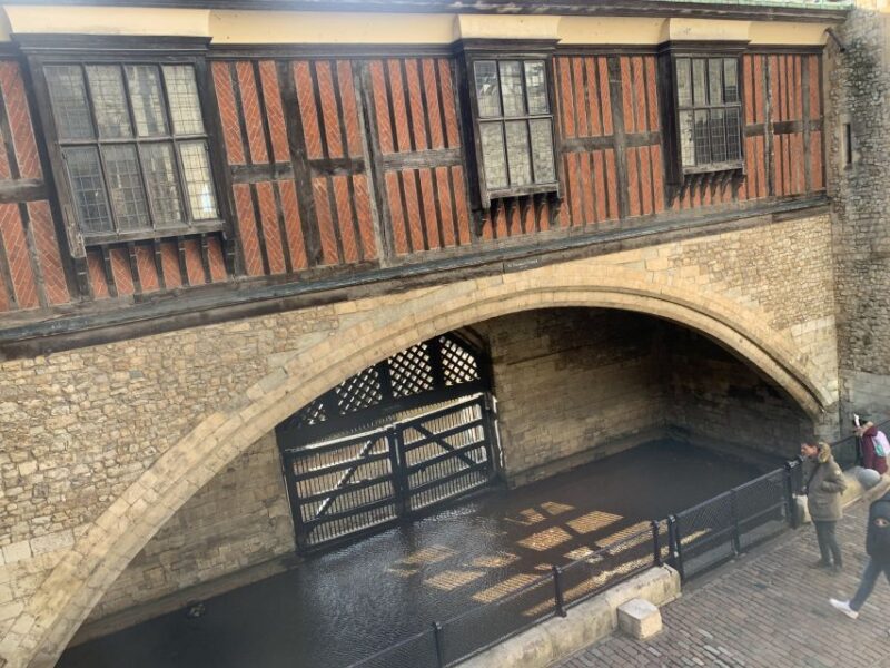 Tower of London Kid-Friendly Private Tour - Engaging, Kid-Friendly Tour of the Tower of London for Families