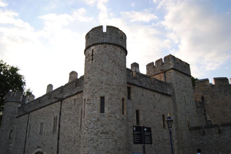 Tower of London Private Guided Tour - The Pacing and Accessibility of the Tour