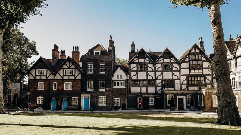 Tower of London Tour with Crown Jewels, plus River Cruise - The Meaning Behind the Tower’s Iconic Features