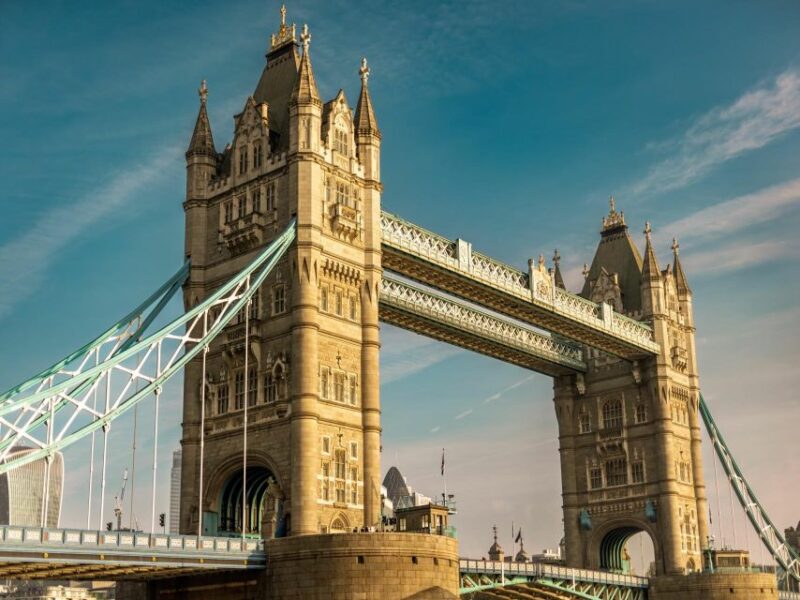 Tower of London Tour with Private Guide, Tickets, Pickup - Considerations and Practical Tips