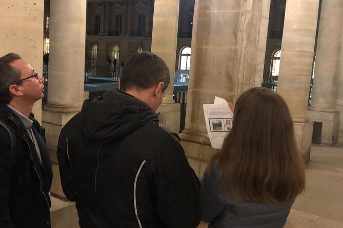 Track game in the Covered Passages of Paris - Explore Paris with a Unique Treasure Hunt in the Covered Passages
