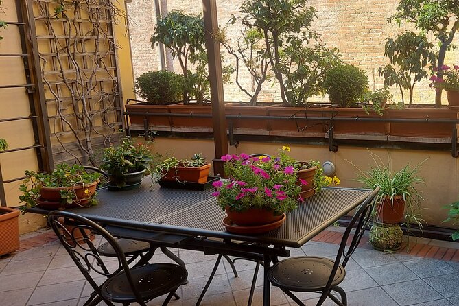 Traditional Bolognese Cooking Class in Bologna with Giovanna S - Discover a Traditional Bolognese Cooking Class with Giovanna in Bologna