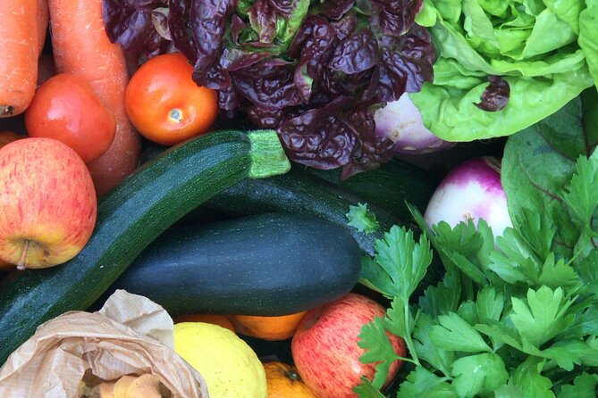 Traditional Cooking Class, Farm Tour & Lunch in the Douro Valley - Enjoying the Shared Meal in a Warm Atmosphere