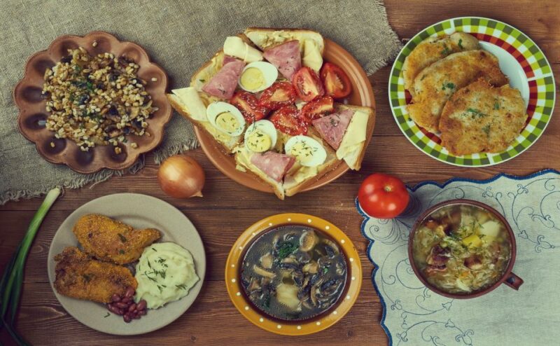 Traditional Czech Food and Prague Old Town Private Tour - Logistics and Meeting Details