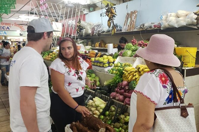 Traditional Family Kitchen in Cozumel - Choosing Ingredients at the Market