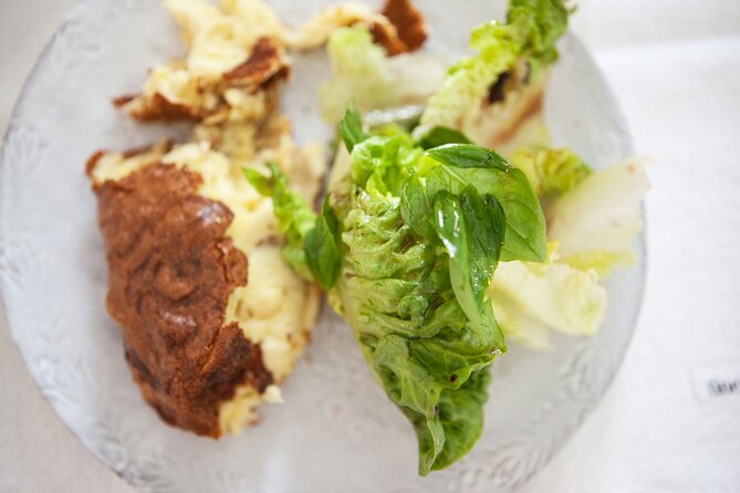 Traditional French Soufflé Cooking Class in Paris in a Local Home - Discover the Charm of a Private French Soufflé Cooking Class in Paris