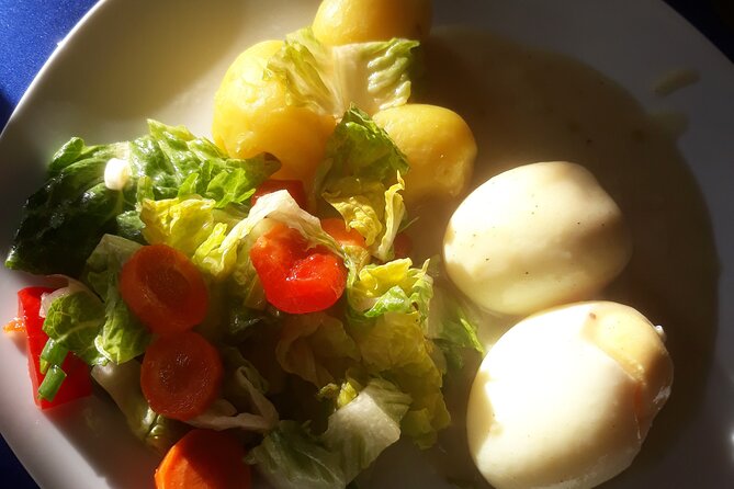 Traditional German Dinner with Live Sax Performance in Berlin - Practical Details and Booking Information