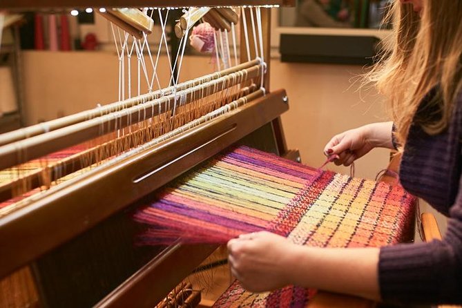 Traditional handmade techniques for modern clothing - Key Points