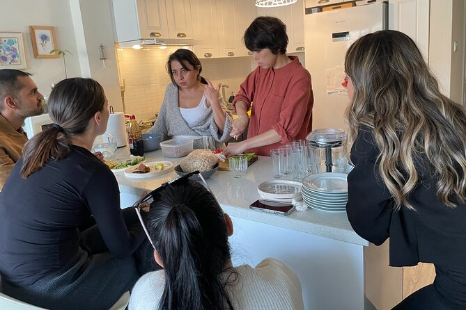 Traditional Home Cooking with a Local in stanbul City Center - Key Points