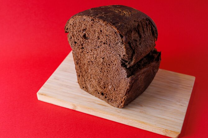 Traditional Portuguese Dinner Reinvented For Vegetarians - Practical Details: Meeting Point and Group Size