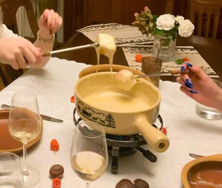 Traditional Swiss Dinner: Cheese Fondue, Appetizers/Dessert - Practical Details: Meeting Point and Group Size