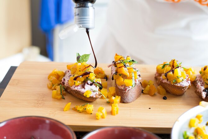 Traditional Tapas Cooking Class + Wine Pairings (6-Course Meal) - Key Points