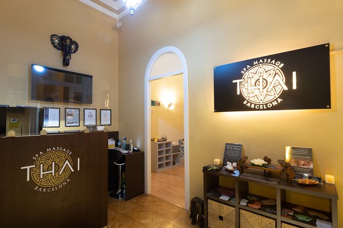Traditional Thai Massage of 60 min at THAI SPA MASSAGE BARCELONA - The Meeting Point and Accessibility in Barcelona