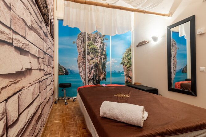 Traditional Thai Massage of 60 min at THAI SPA MASSAGE BARCELONA - The Experience Provider: Thai Spa Massage Barcelona