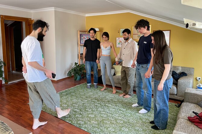 Traditional Wedding Dances Workshop with a Couple at Local Home - Practical Details: Meeting Point, Timing, and Group Size