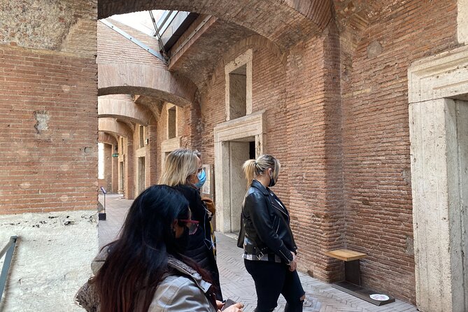 Trajan's Market Experience with Elevator Option - The Panoramic Elevator: Optional but Not Always Available