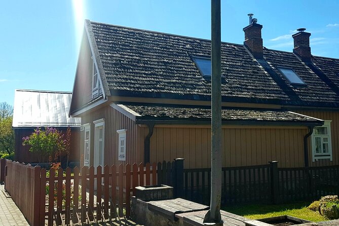 Trakai Half-day Tour by Minivan - Logistics and Comfort