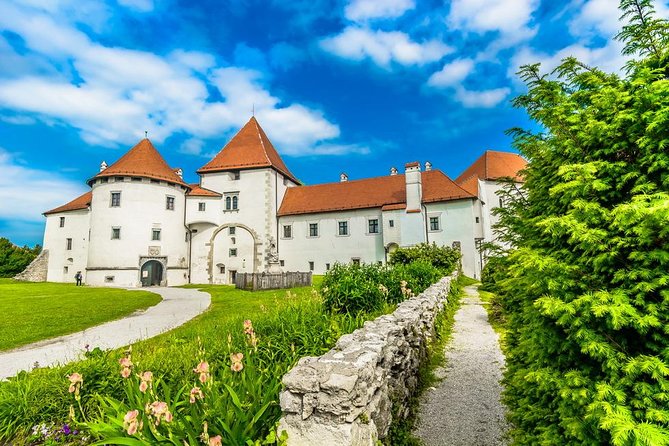 Trakoscan Castle and Varazdin Private Tour - Unique Features of This Private Croatian Excursion